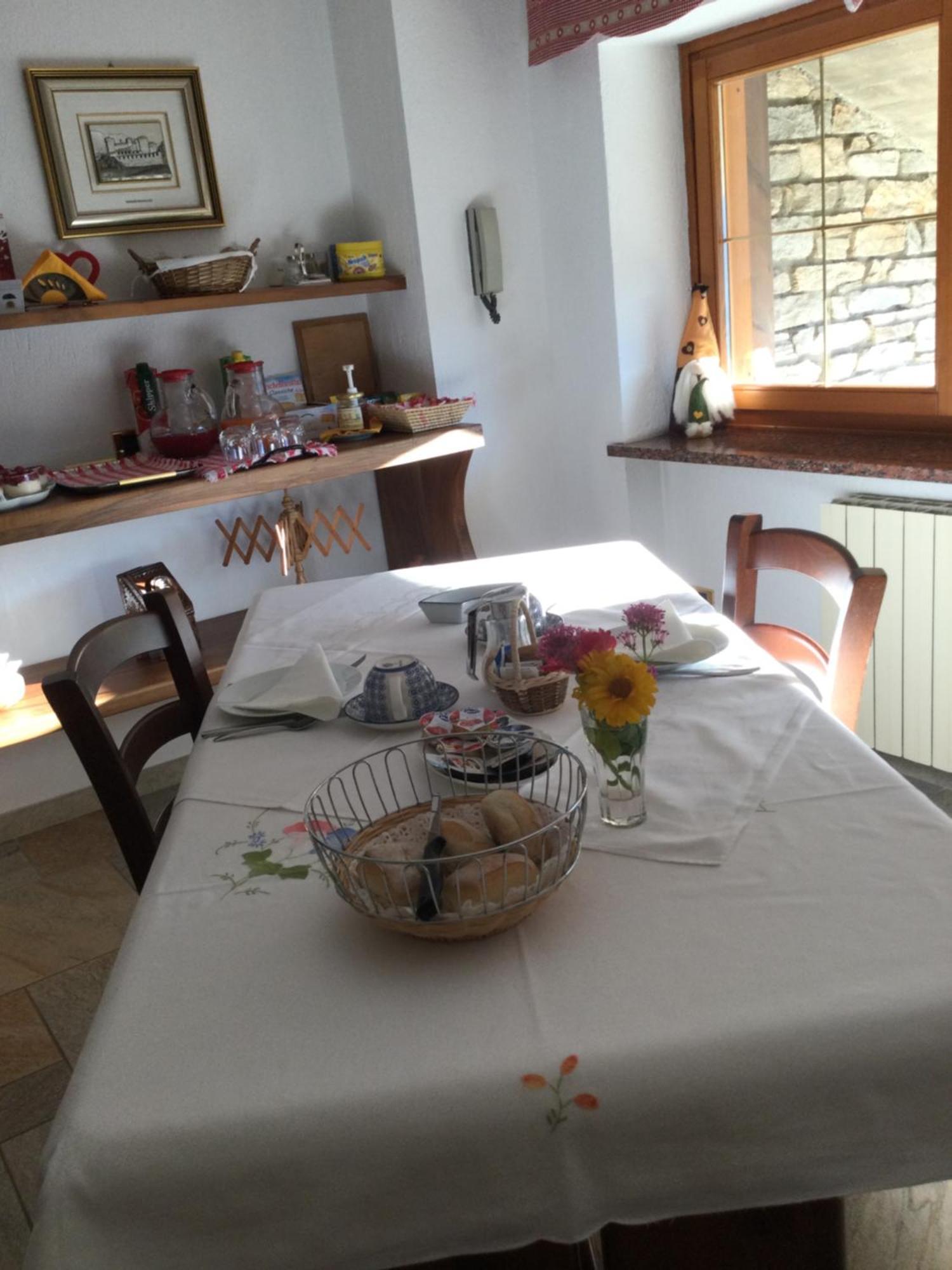 Gignod B&B Les Fleurs מראה חיצוני תמונה