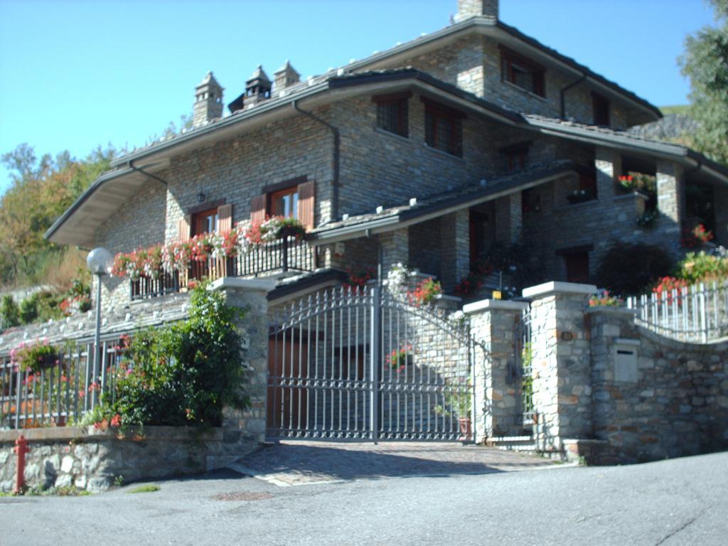 Gignod B&B Les Fleurs מראה חיצוני תמונה