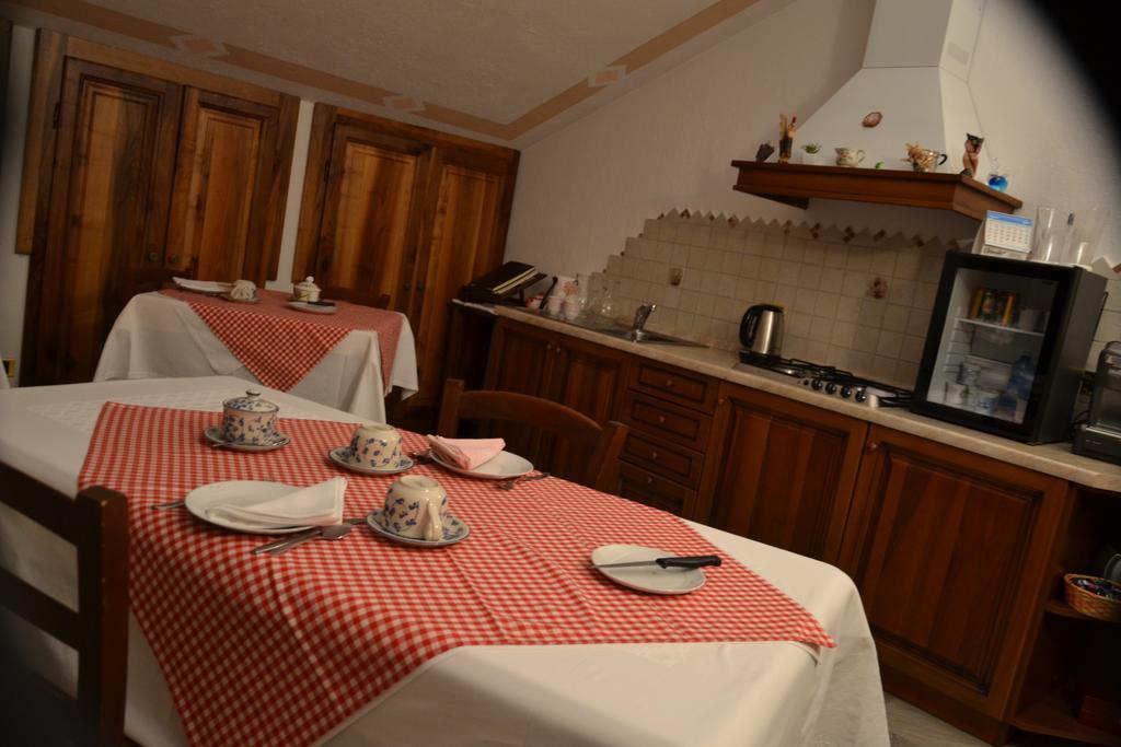 Gignod B&B Les Fleurs מראה חיצוני תמונה